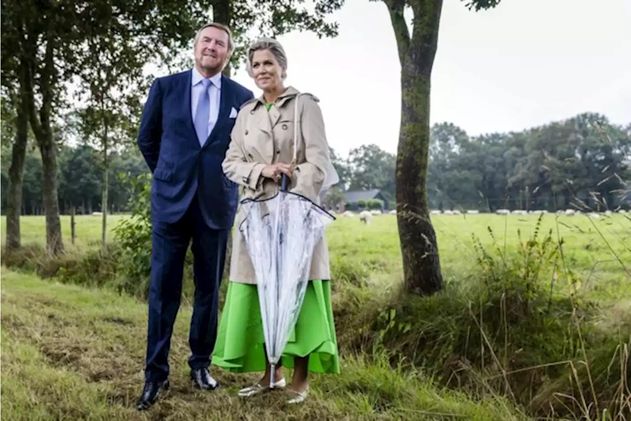 ROYALS. Een nieuwe vlag voor koning Charles en heeft koning Willem-Alexander een nieuw huisdier?