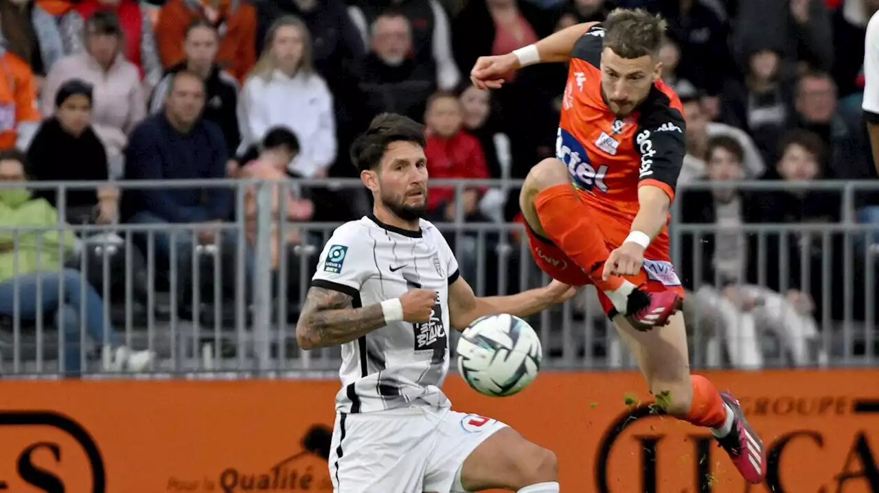 DIRECT. Laval-Caen : le Stade Malherbe prend l'avantage sur un magnifique coup franc d'Ali Abdi