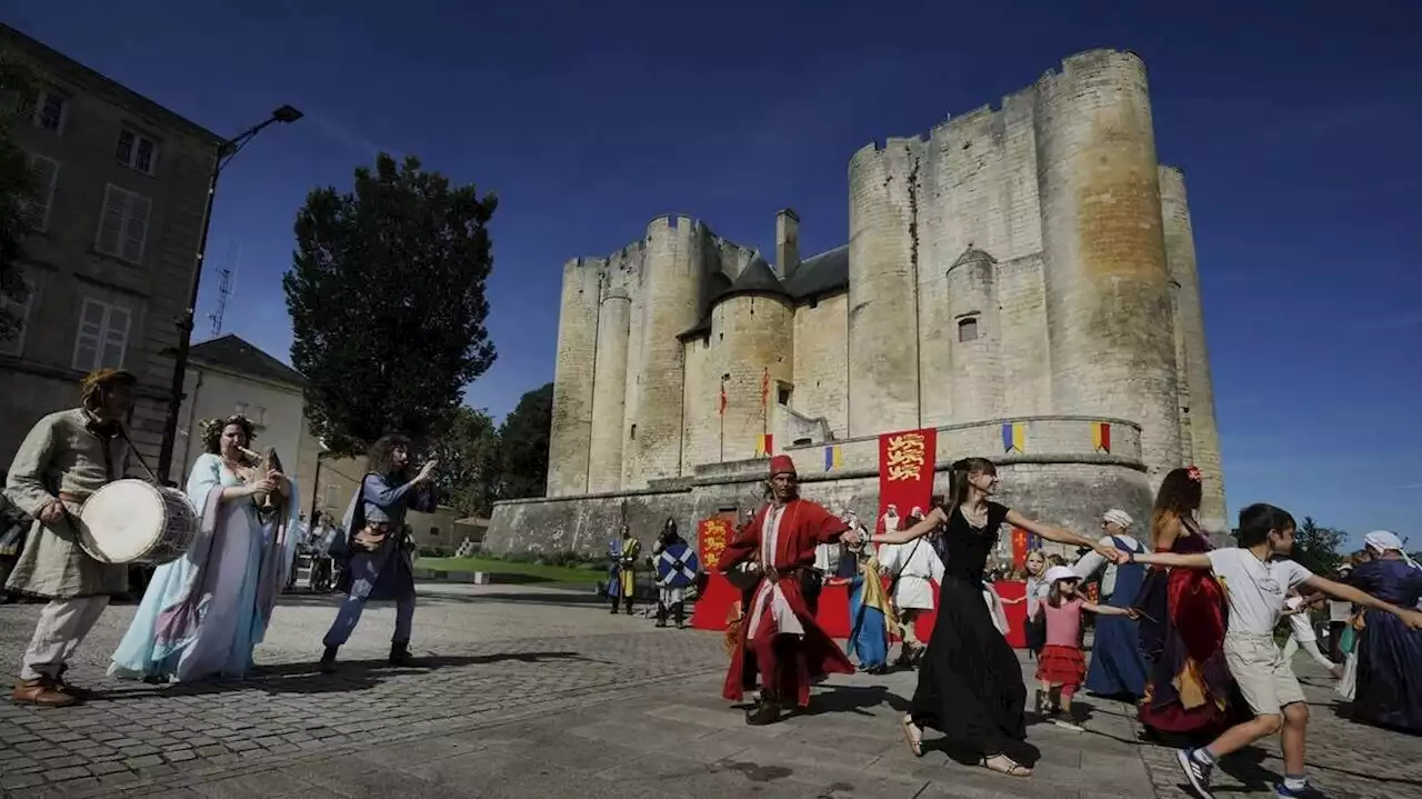 Vibrante fresque moyenâgeuse, la fête de La Recouvrance entraîne Niort dans les couloirs du temps