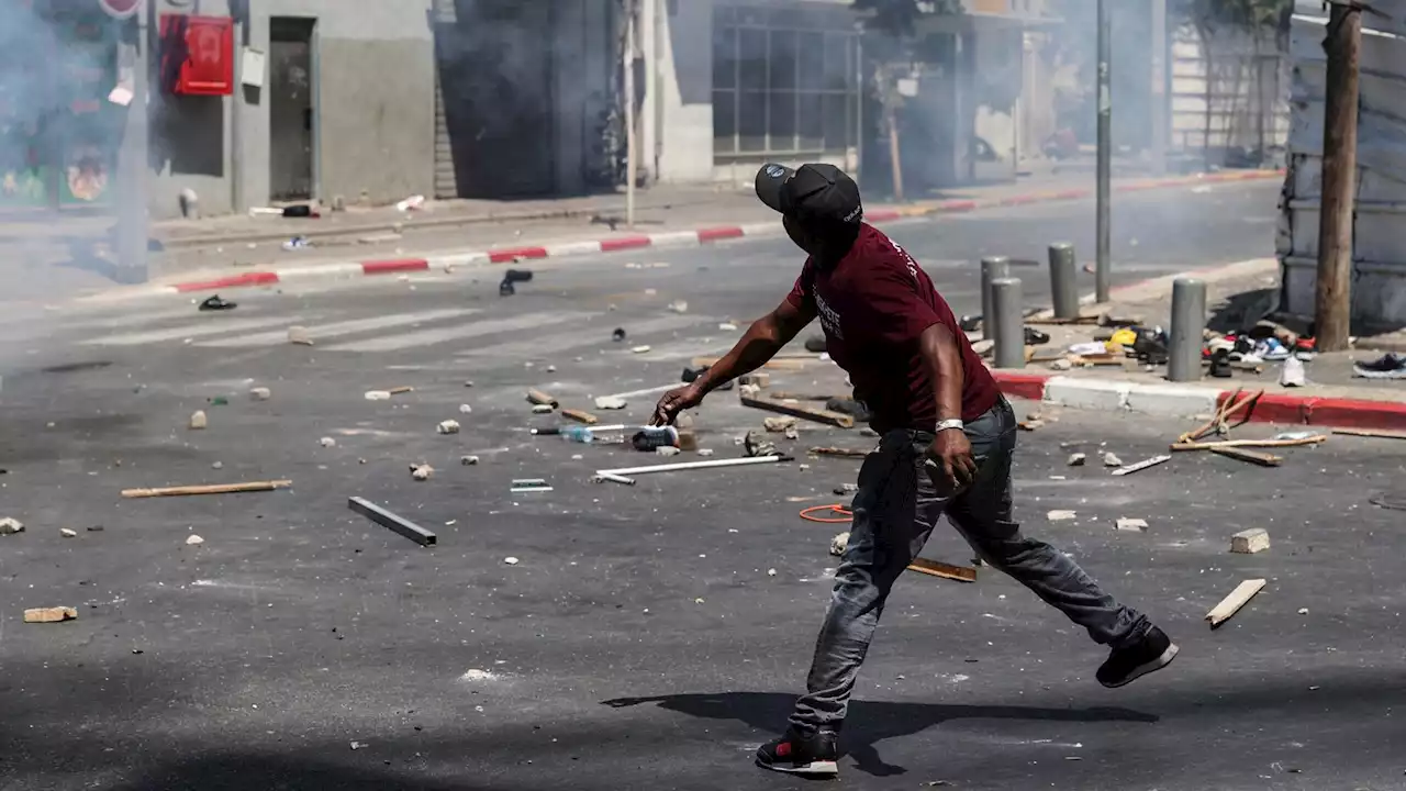 Tel Aviv: More than 140 injured in clashes between Eritrean asylum seekers and Israeli police