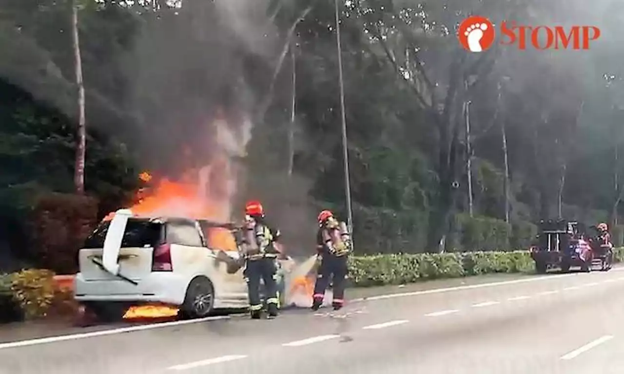 Rubberneckers slowing down to look at burning car on PIE cause heavy traffic jam: TikToker