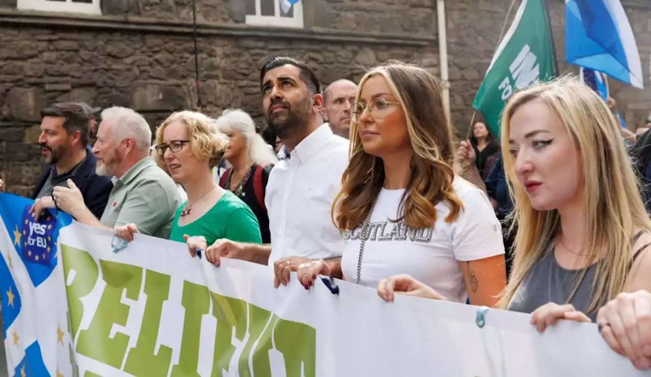 Humza Yousaf hails 'rededication to independence cause' at packed Edinburgh Yes rally