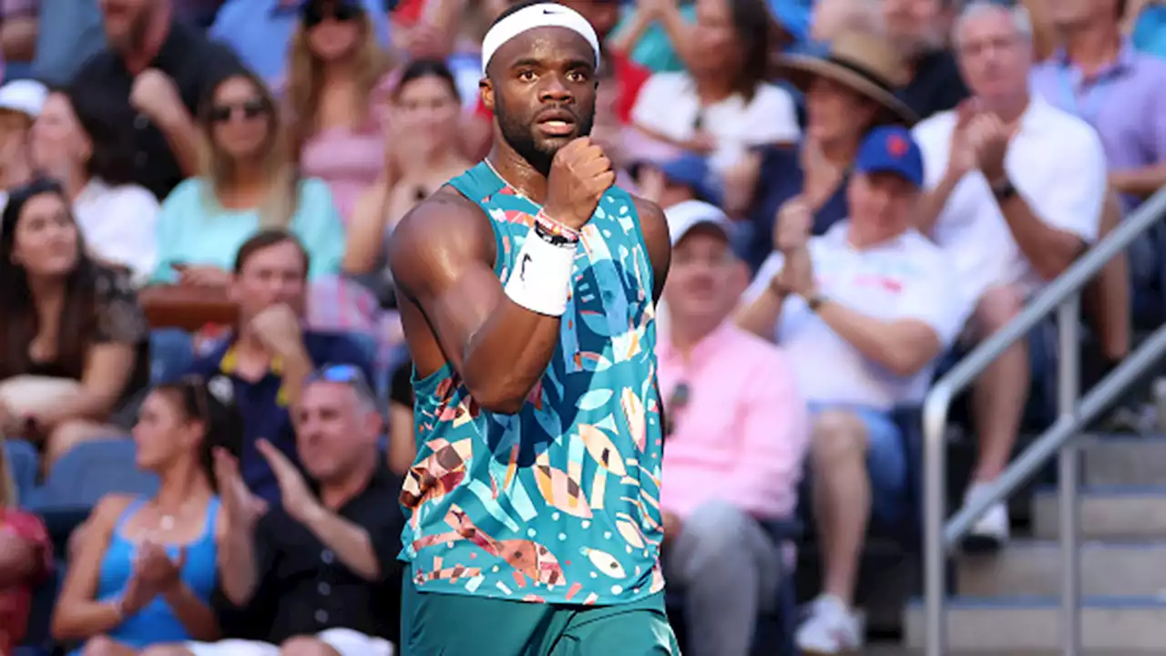 Tiafoe battles through fourth set to make his fourth straight Round of 16