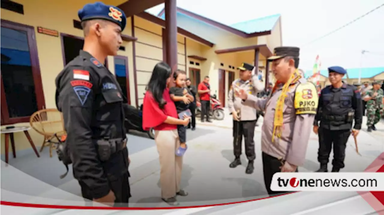 Tinjau Rumah Dinas Brimob Kalbar, Kapolri: Tingkatkan Semangat Kerja