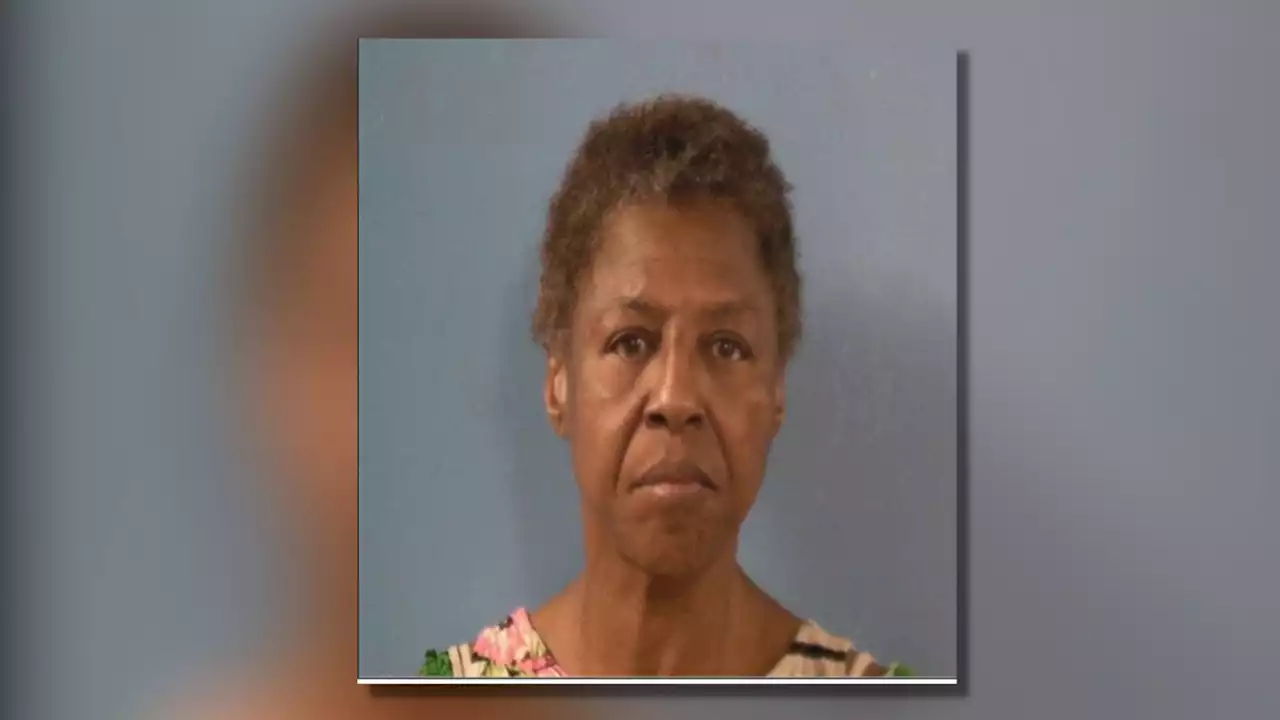 58-year-old woman steals ambulance, leads Ga. deputies on wild high-speed chase