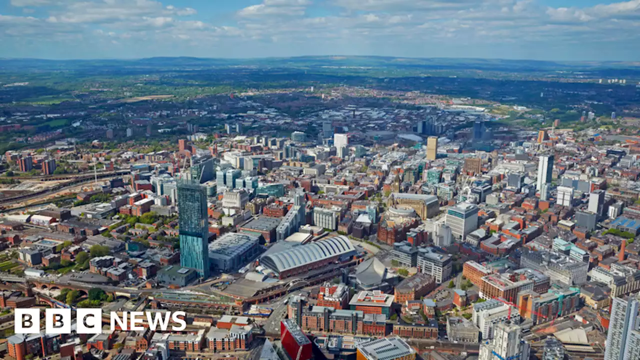 Manchester needs bigger city centre, think tank says