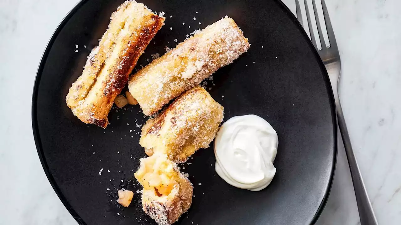 So werden aus Armen Ritter ein üppiges Dessert: French-Toast-Rollen mit Apfel und Zimt.