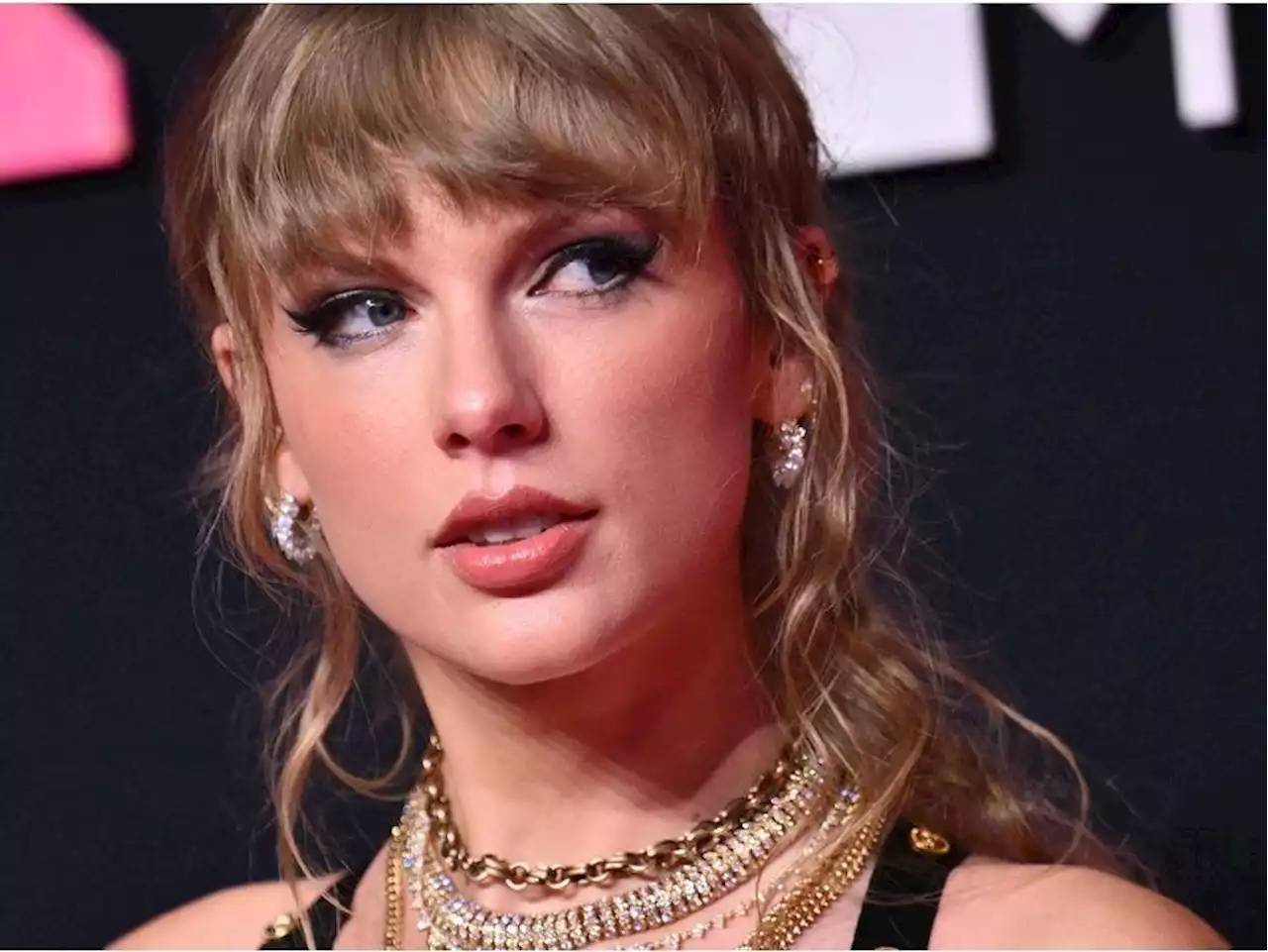 Taylor Swift fans solve 33 million Google puzzles to unlock new song titles