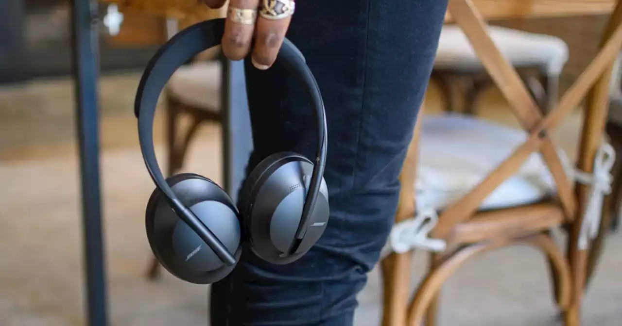 Bose 700 headphones get a limited-time price cut