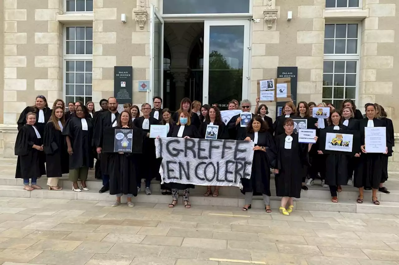 Les greffiers du tribunal judiciaire de Poitiers en grève pour leurs salaires