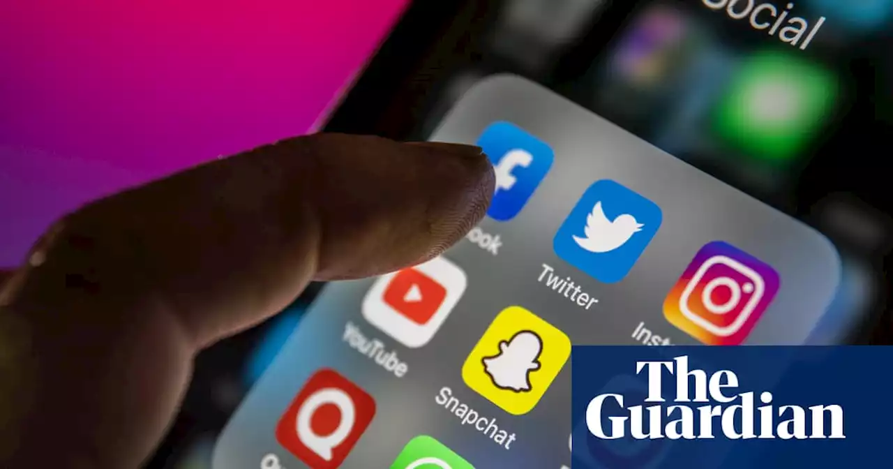 AEC struggles to get Twitter to remove posts that ‘incite violence’ and spread ‘disinformation’ ahead of voice