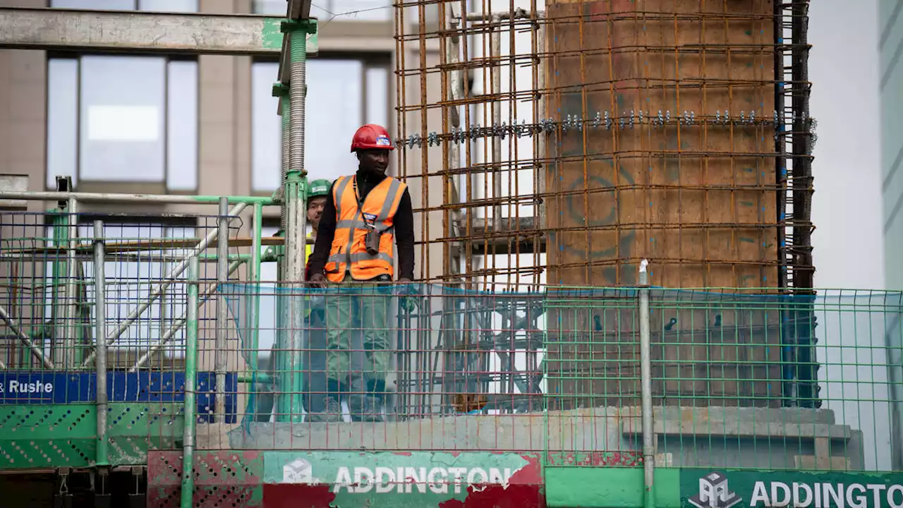 Shares in housebuilders rise to top of FTSE 100 amid rate hike hopes
