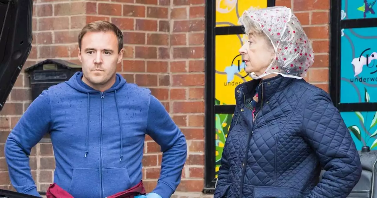 Tyrone and Evelyn rocked as they get a call from police in Coronation Street