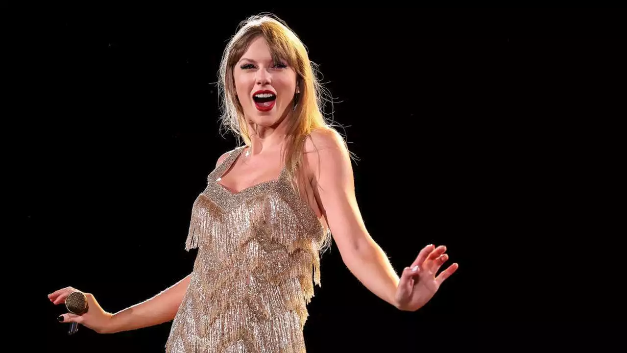 Taylor Swift-Travis Kelce dating rumors are true, Eagles’ star brother says