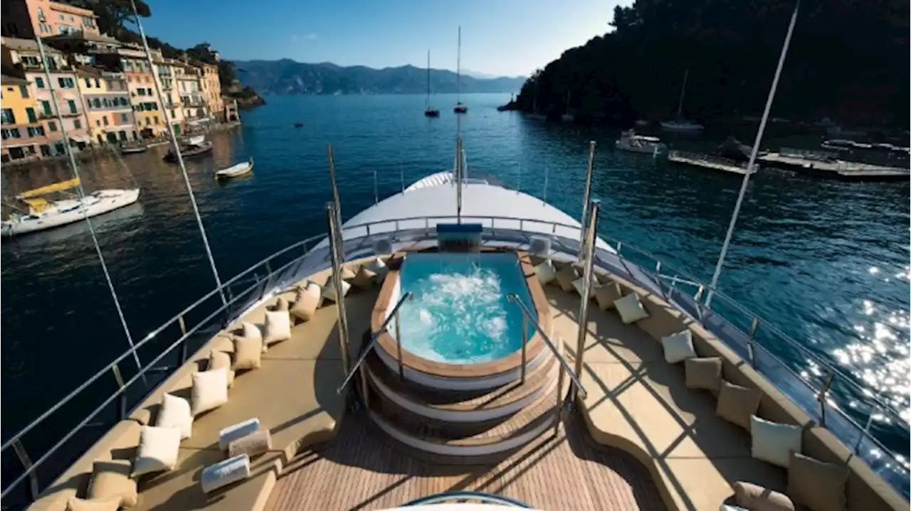 13 Luxe Resorts That Let You Play on Their Yachts