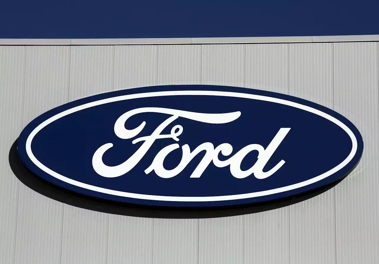 Ford avoids Canadian auto strike with union deal