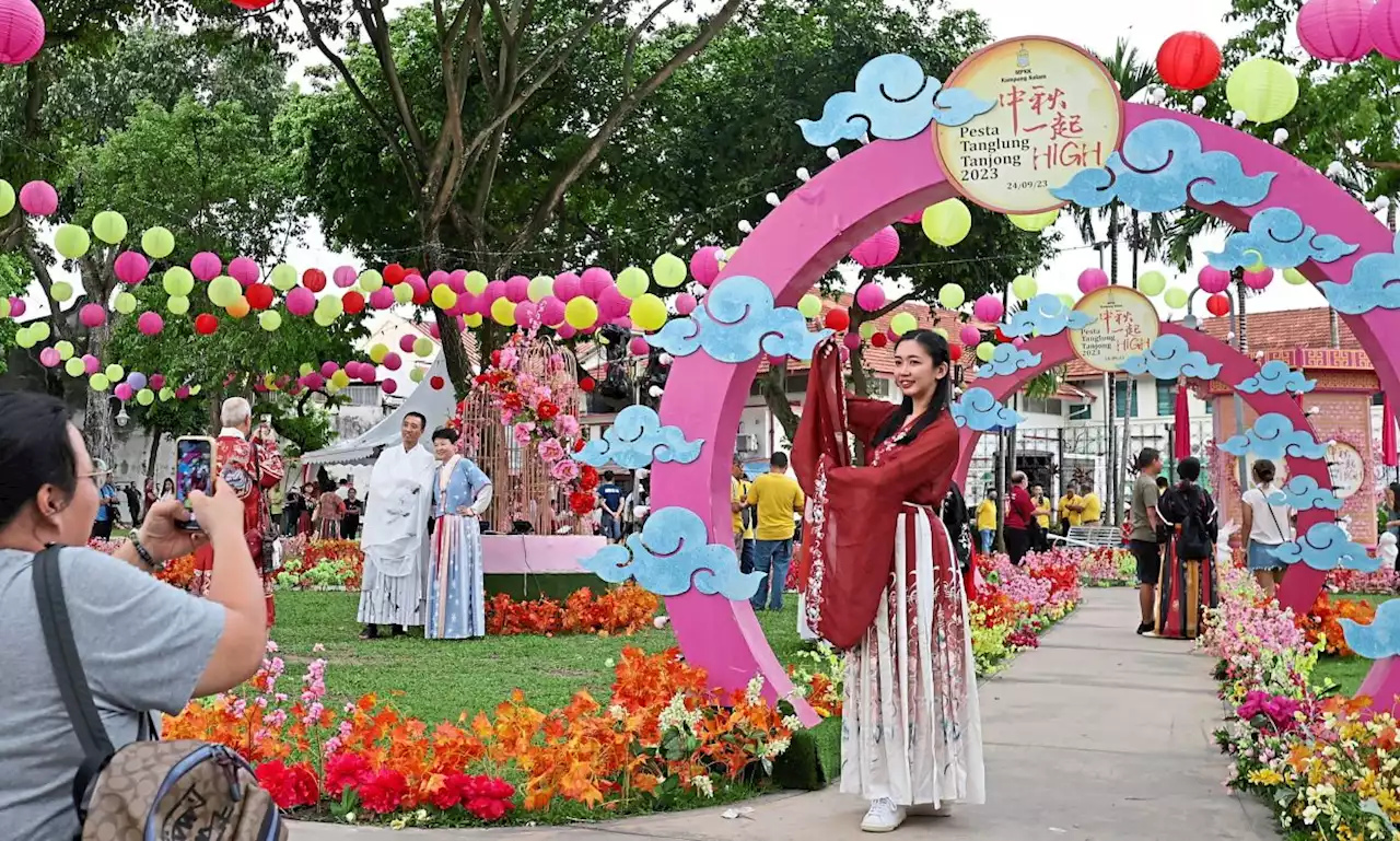 Mid-Autumn Festival in full swing