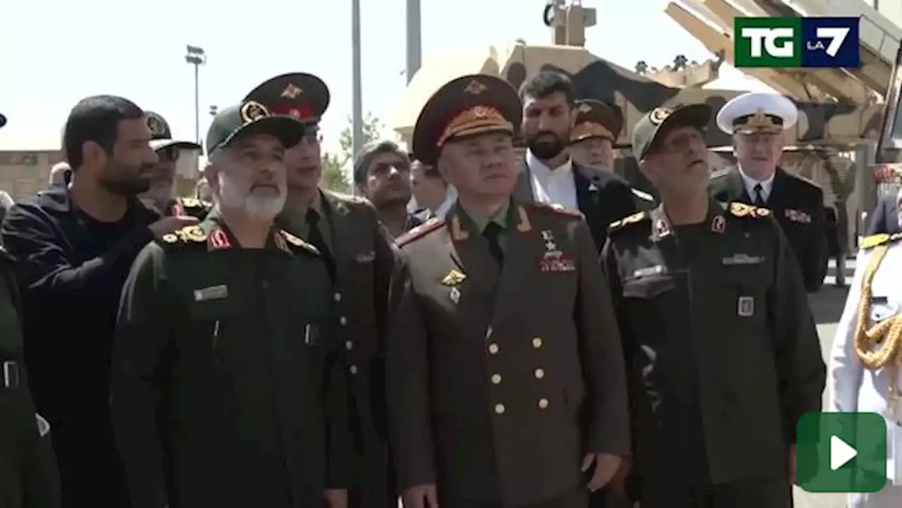 La Russia manda Shoigu in Iran per rafforzare i legami militari con Teheran