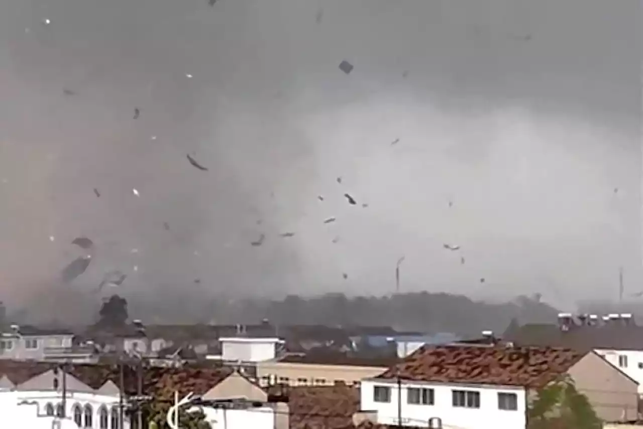 Tornadoes leave 10 dead, 8 hurt in eastern China