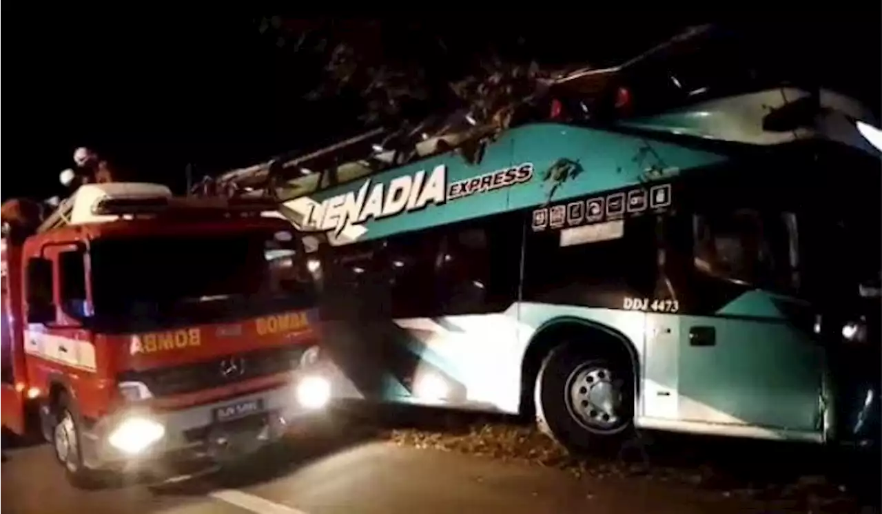 Fireman Among 3 Dead In Kuala Lipis Double Decker Express Bus Crash