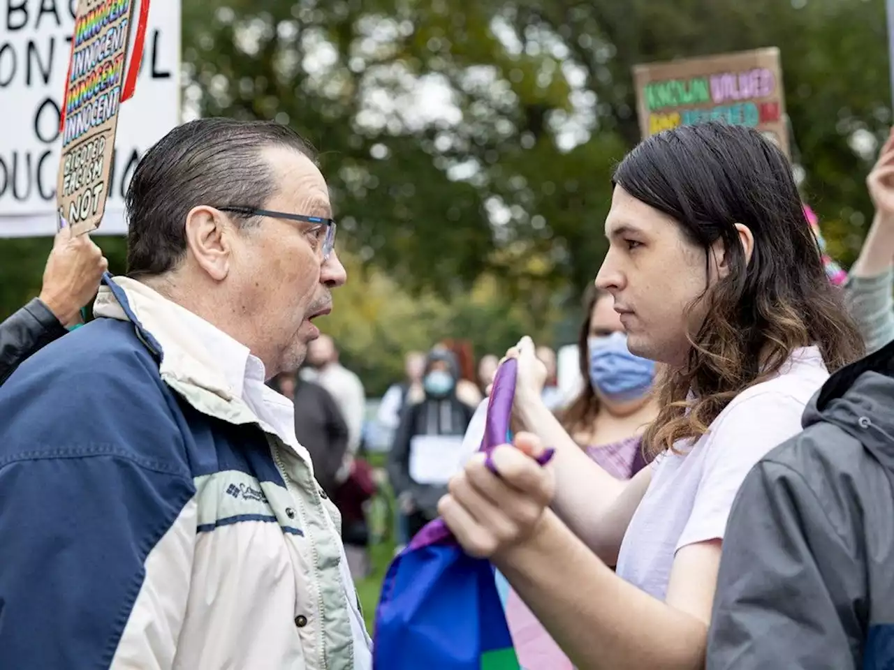 In photos: Saskatoon rally draws hundreds in response to school pronoun policy