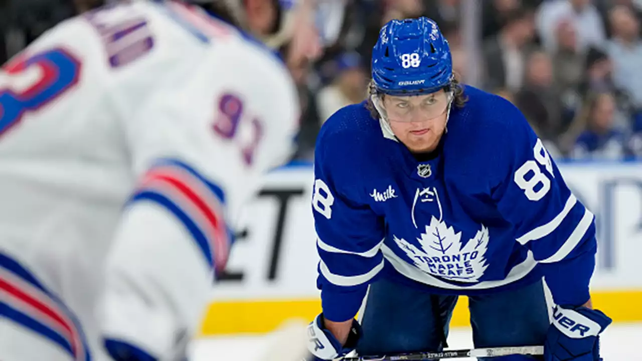 Johnston explains why Leafs are playing Nylander at centre to start camp