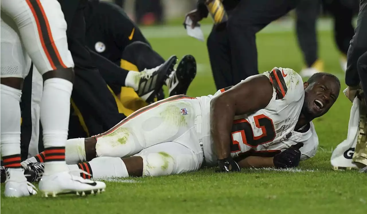 Browns star Nick Chubb to undergo surgery on season-ending knee injury sustained against Steelers