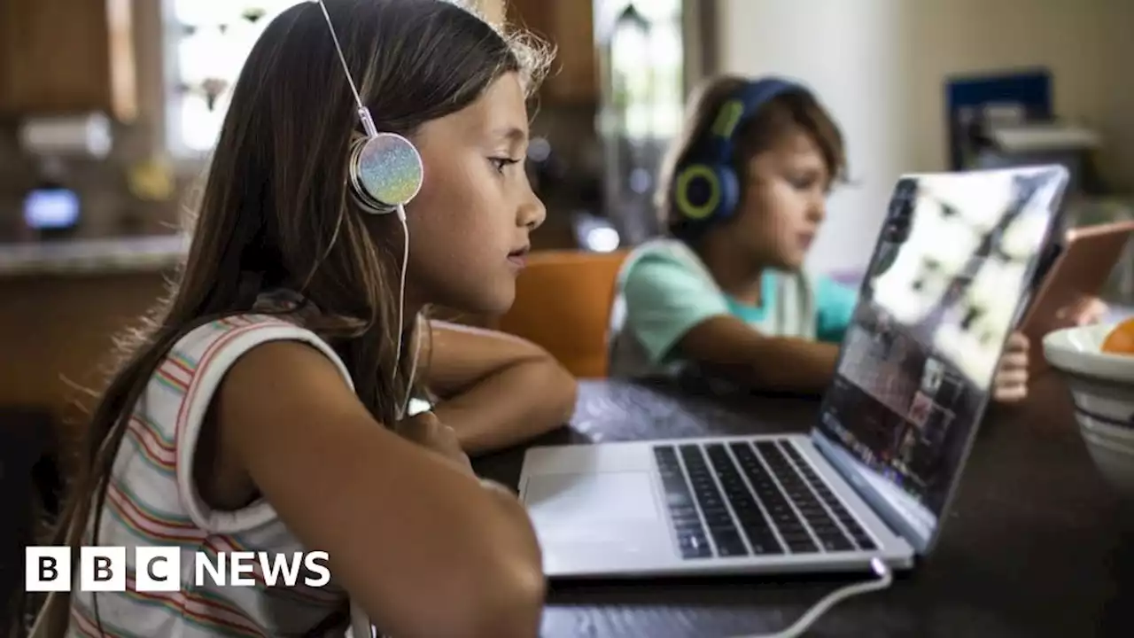 More girls than boys exposed to harmful content online