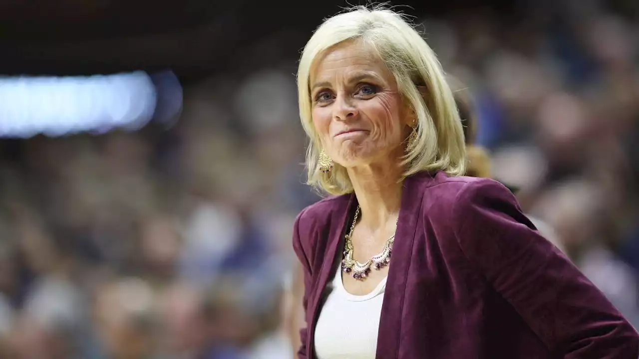 Mulkey, Bradshaw statues unveiled at La. Tech