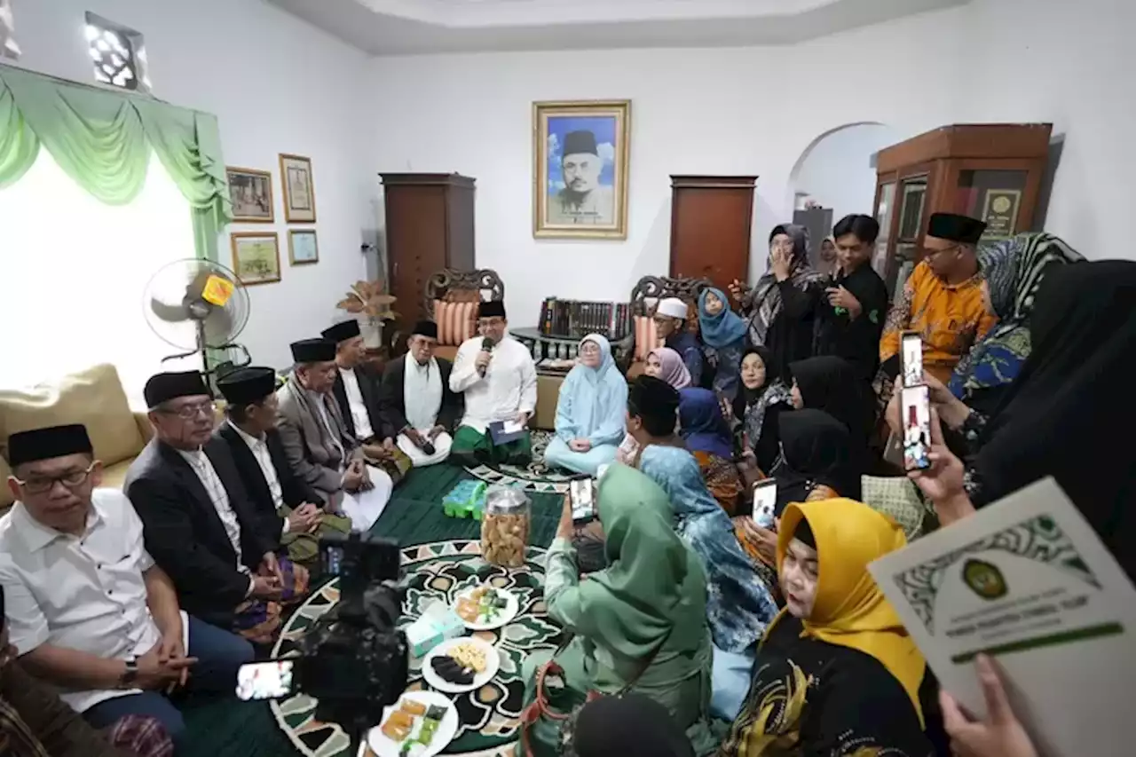 Silaturahmi ke Ponpes Syamsul 'Ulum, Anies Diminta Perhatikan Pendidikan Pesantren Kalau Jadi Presiden