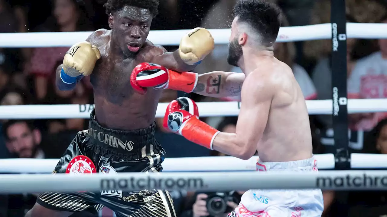 After a slow start, undefeated Richardson Hitchins sees a world title in his near future