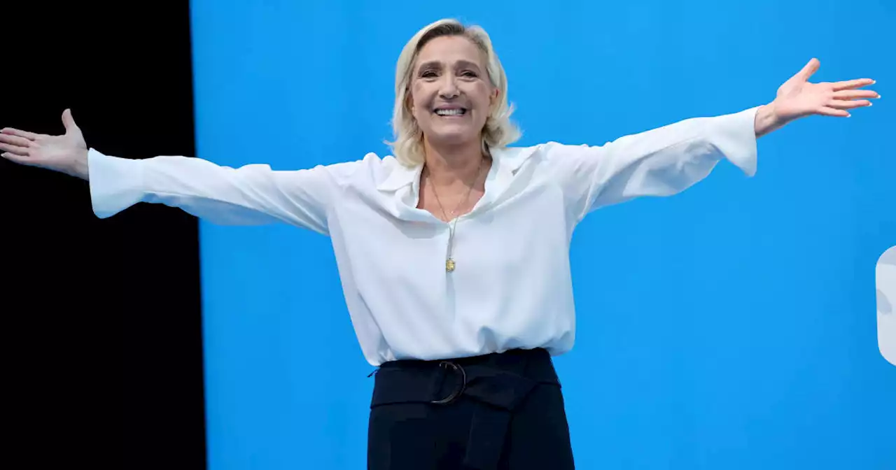 Affaire des assistants parlementaires du FN : pour éviter une saisie, Marine Le Pen rembourse 330 000 euros au Parlement européen