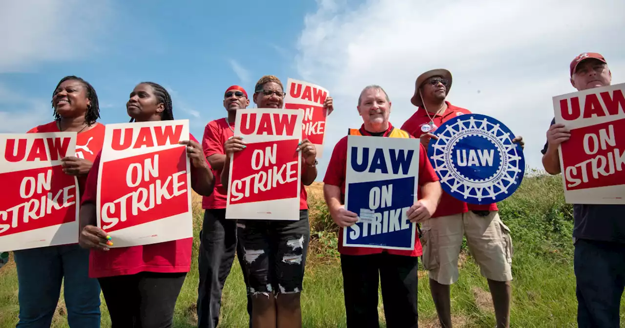 UAW strike begins at Mercedes-Benz supplier in Alabama as Detroit's Big Three walkout continues