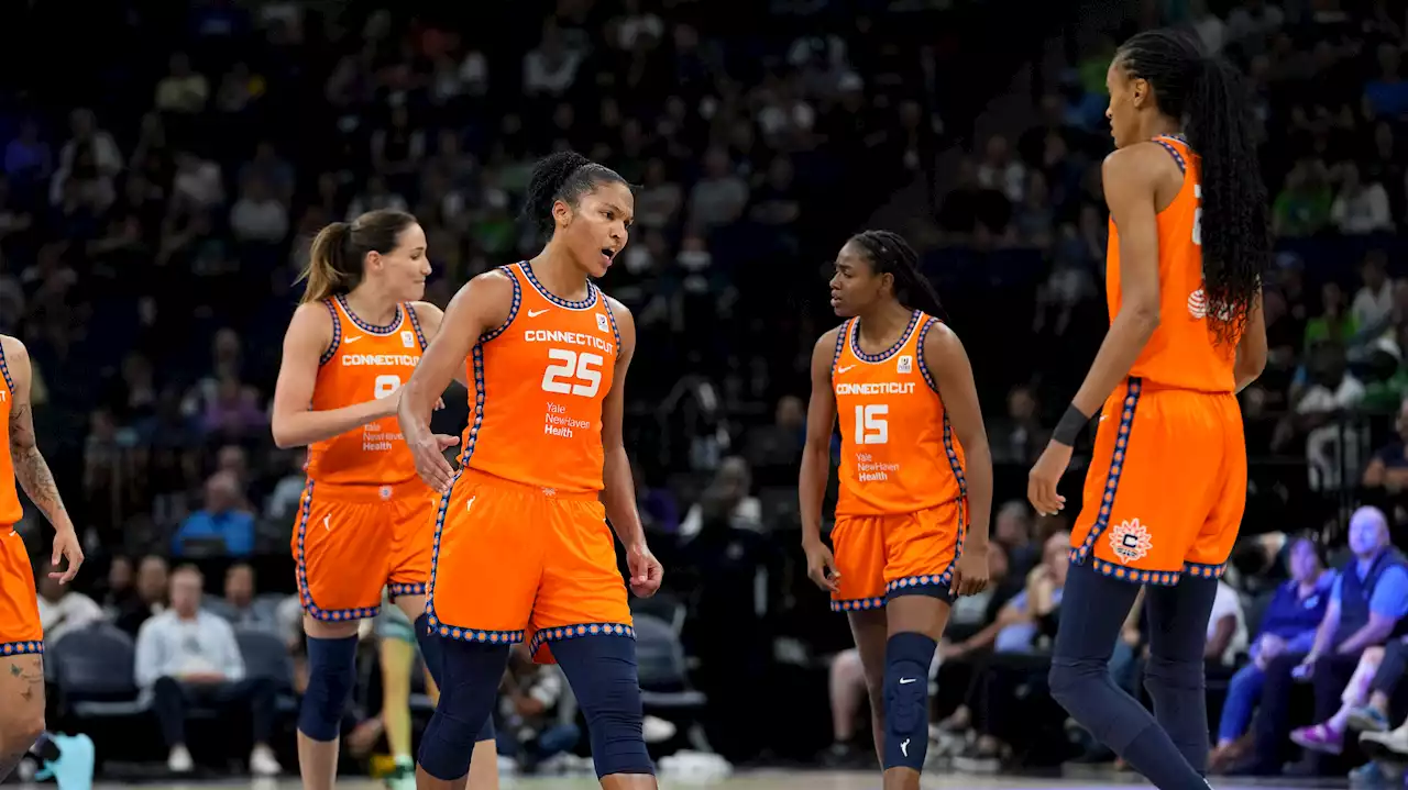 Alyssa Thomas DeWanna Bonner help the Sun advance to their fifth straight WNBA semifinals