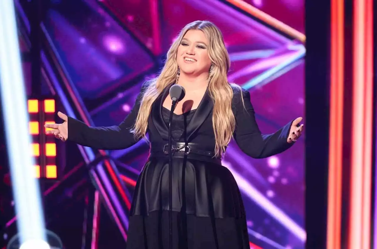 Kelly Clarkson’s ‘Chemistry (Deluxe)’ Has Arrived: Stream It Now