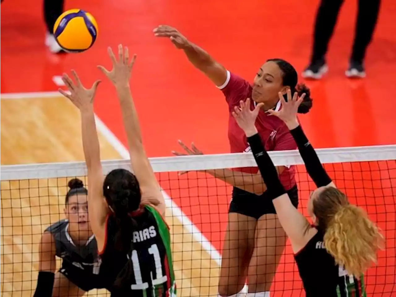 Canada beats Ukraine 3-1 in women's volleyball Olympic qualifier