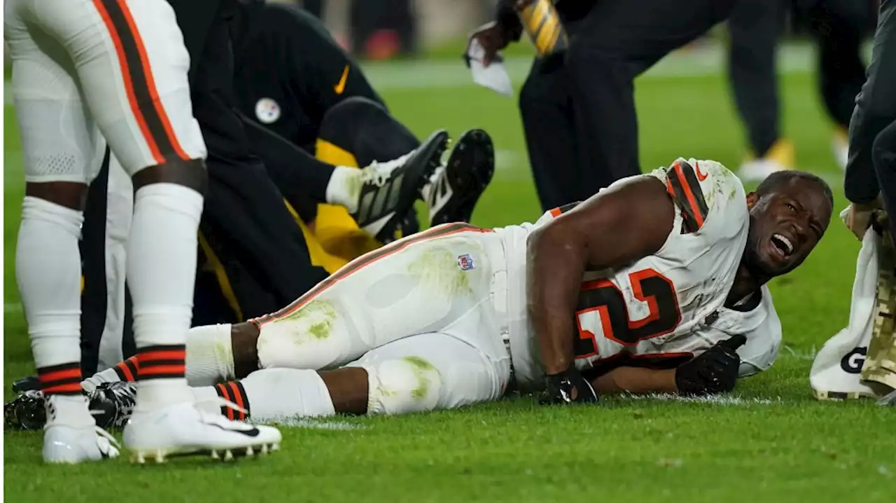 Browns star Nick Chubb to undergo surgery on season-ending knee injury sustained against Steelers