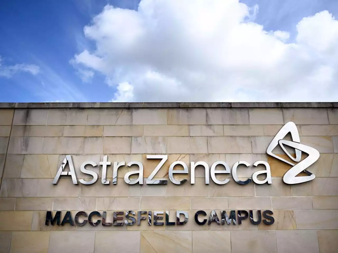 Former director sues AstraZeneca after bonus cut for working at home