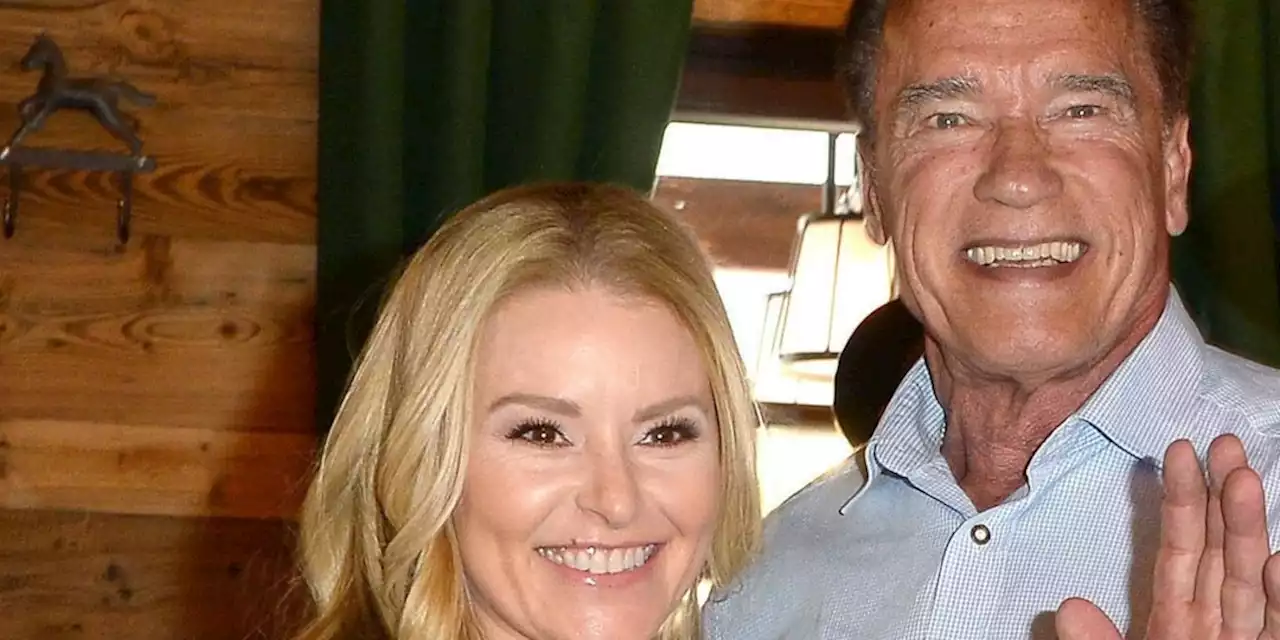 Arnold Schwarzenegger genießt das Münchner Oktoberfest