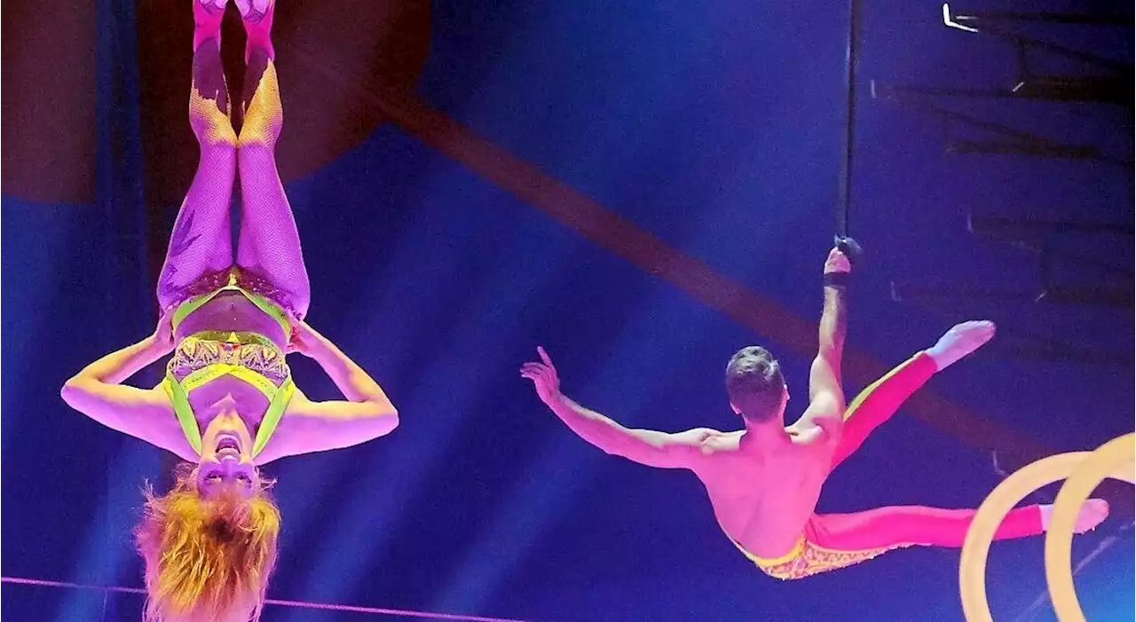 Circus Krone feiert in Straubing großartige Premiere am Hagen