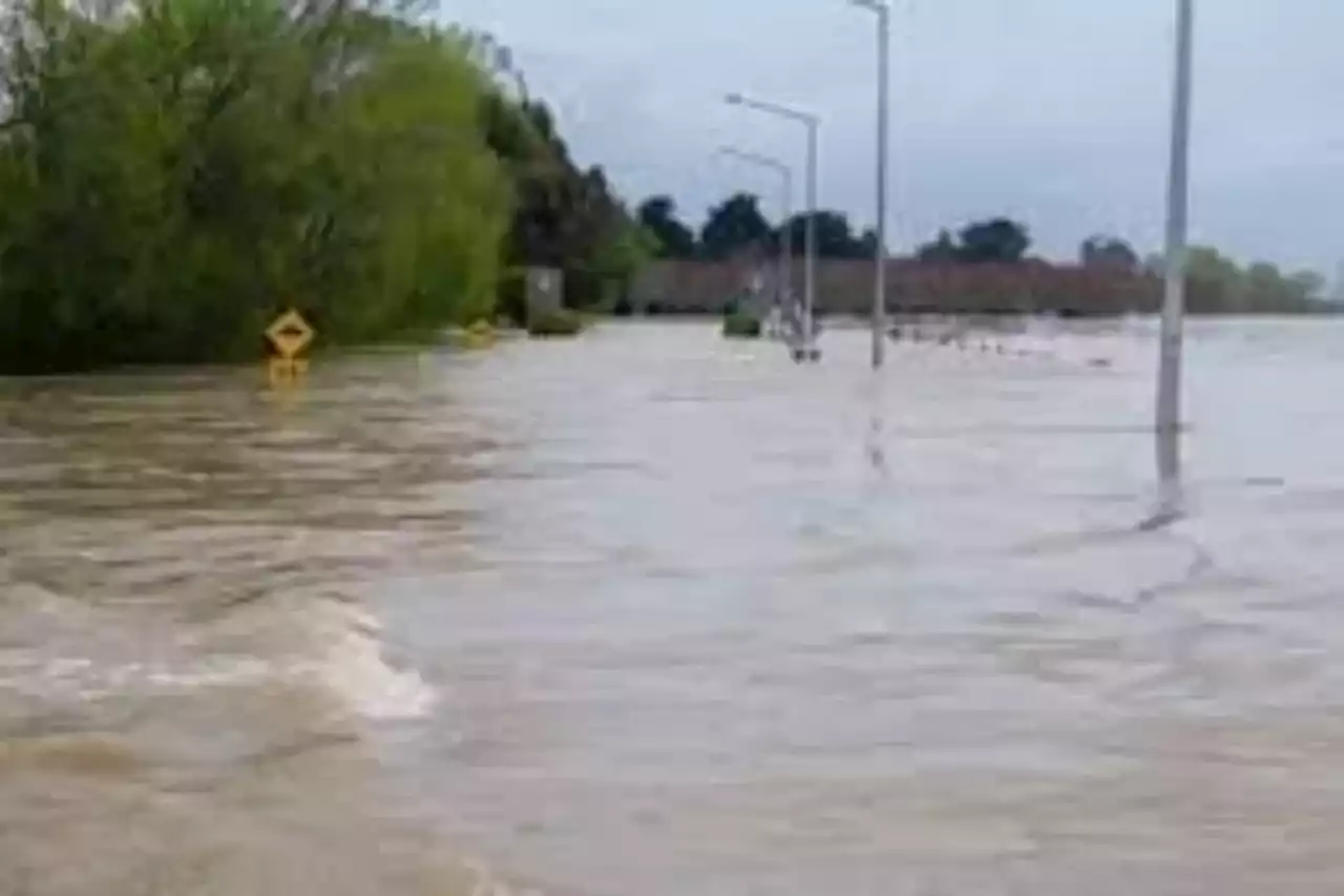 Lebih Dari 100 Orang dievakuasi, Queenstown Umumkan Keadaan Darurat setelah Banjir Lebat Melanda Pusat Wisata