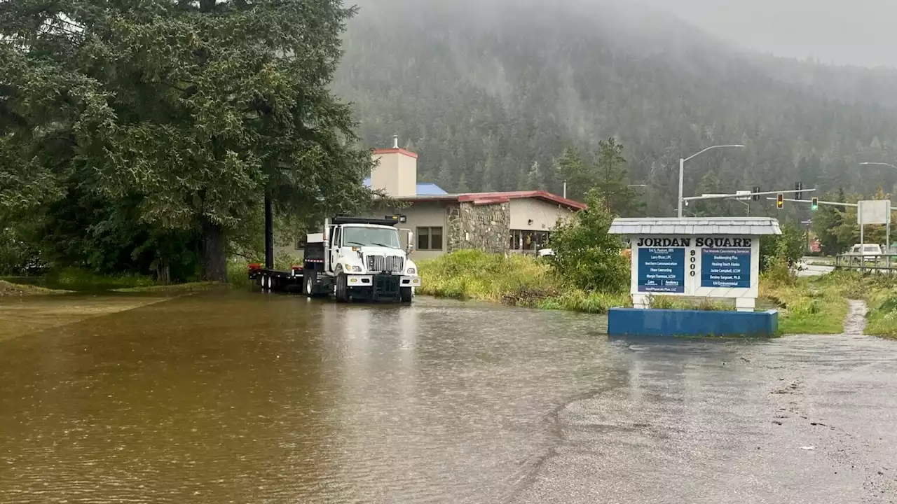 Flood warning in effect for some Juneau neighborhoods as atmospheric river dumps rain