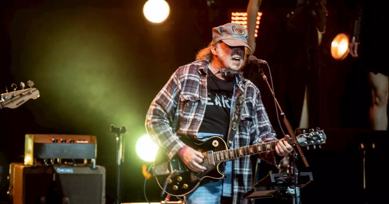 Neil Young and Crazy Horse turn back time at the Roxy