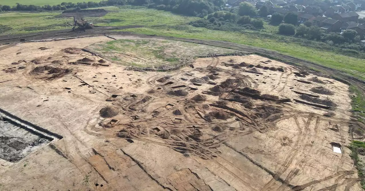 Iron Age artefacts found on housing development site