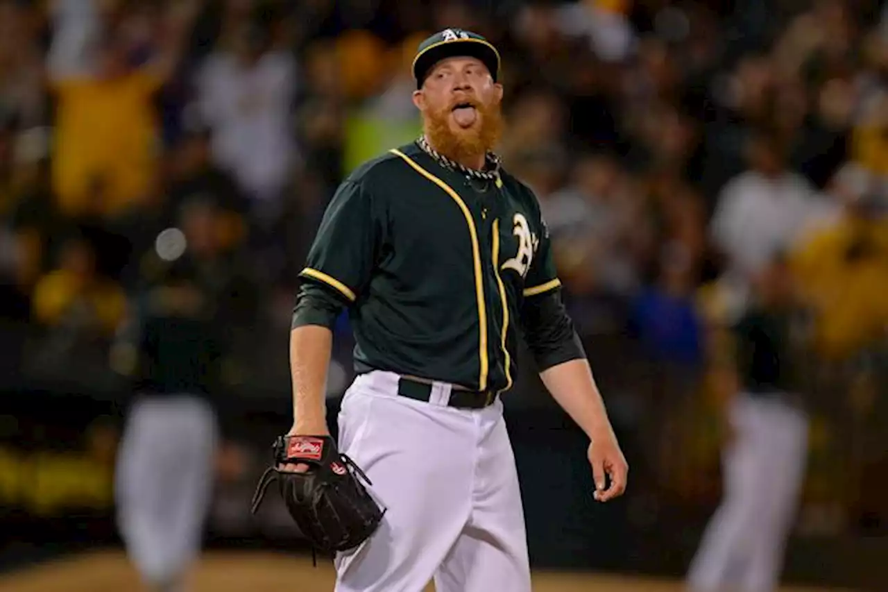 Sean Doolittle gives shout-out to Oakland A’s fans in announcing his retirement