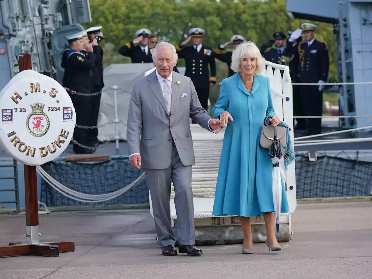 Charles und Camilla schließen Staatsbesuch in Frankreich ab