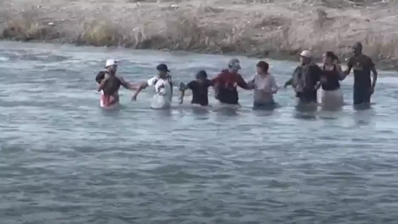 Texas law enforcement provides life jackets to migrants at popular Rio Grande crossing point