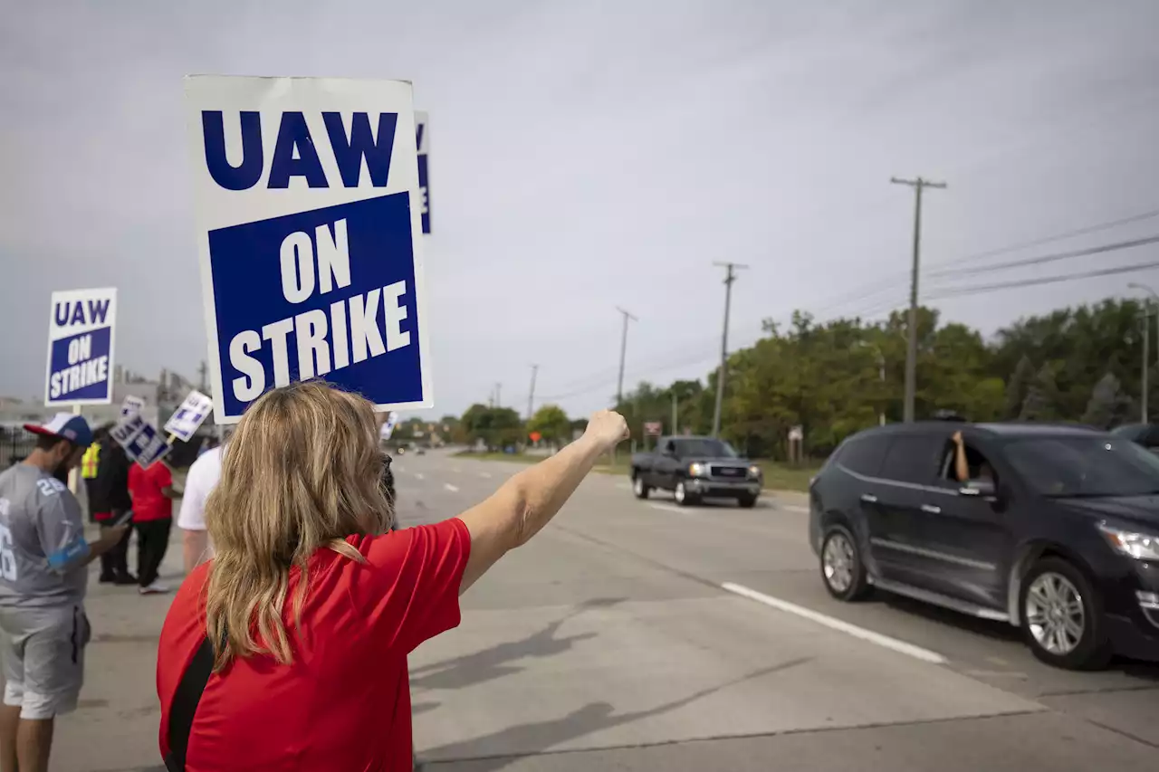 UAW's Shawn Fain issues challenge to Joe Biden as strike expands