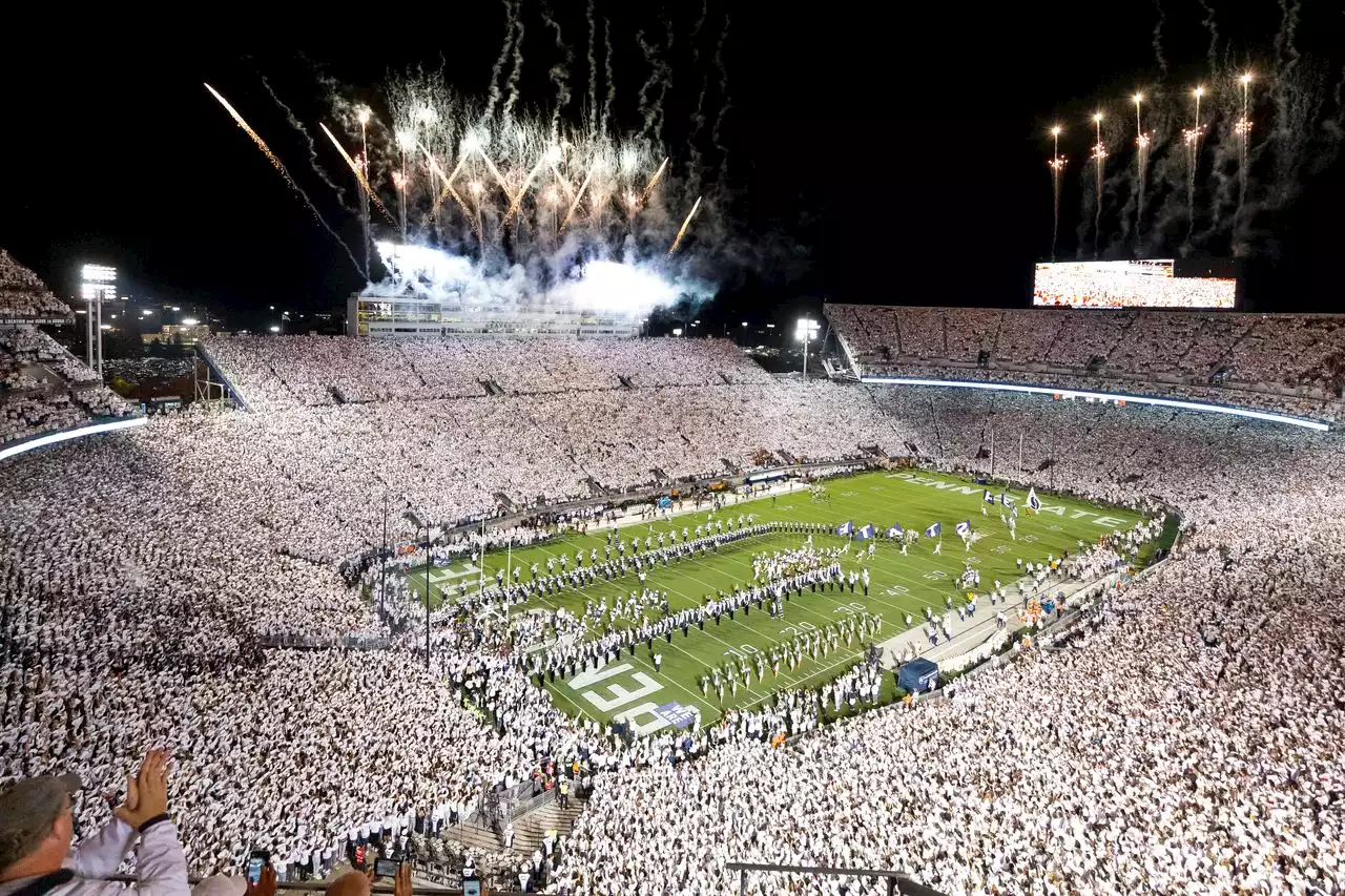 More Penn State-Iowa Whiteout game predictions; updated PSU bowl projections, and more