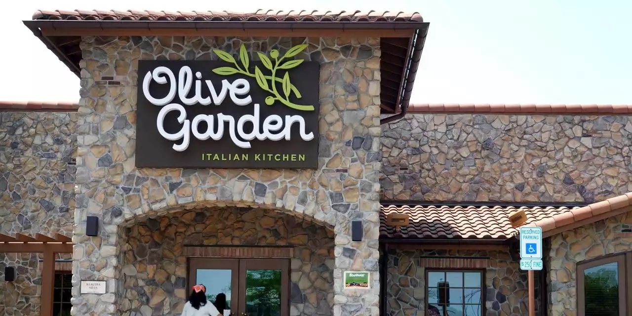 Olive Garden Owner Is Snubbing Short-Term Discounts to Build Its Brands for the Long Haul